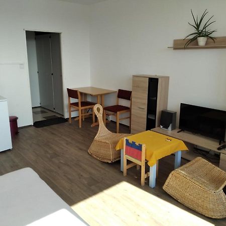 Appartement Bolevec Tower à Plzeň Extérieur photo