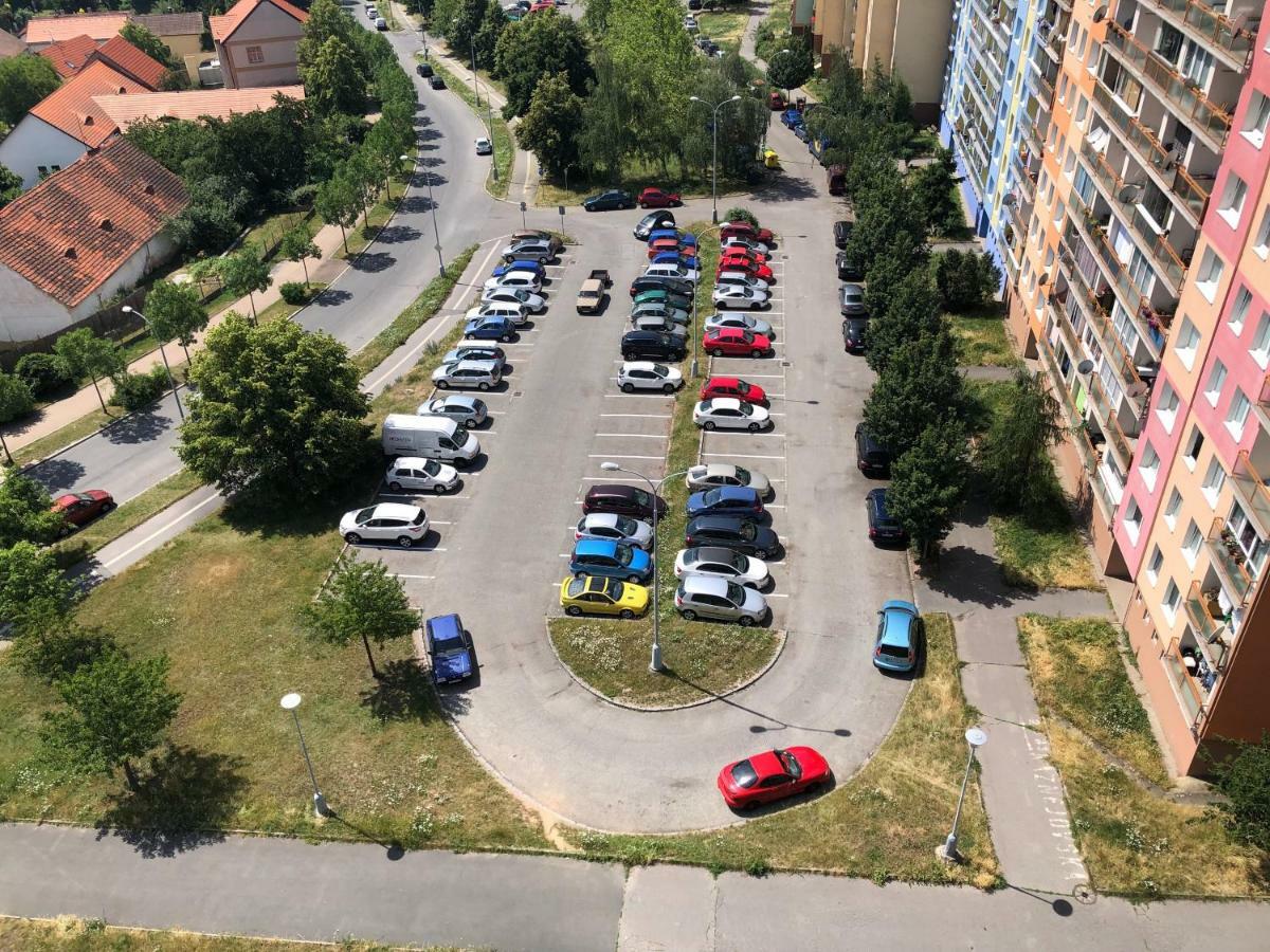 Appartement Bolevec Tower à Plzeň Extérieur photo